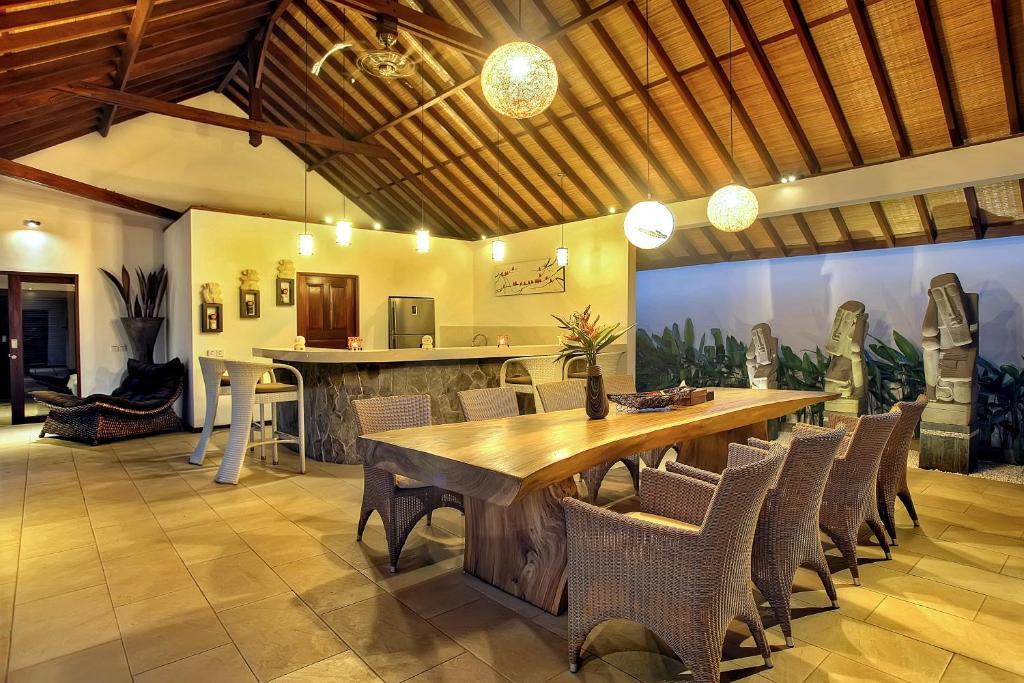 Villa Esperanto Seminyak Екстериор снимка